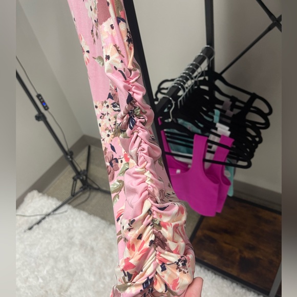 Pink Floral Maternity Dress with scrunch sides - Picture 2 of 2